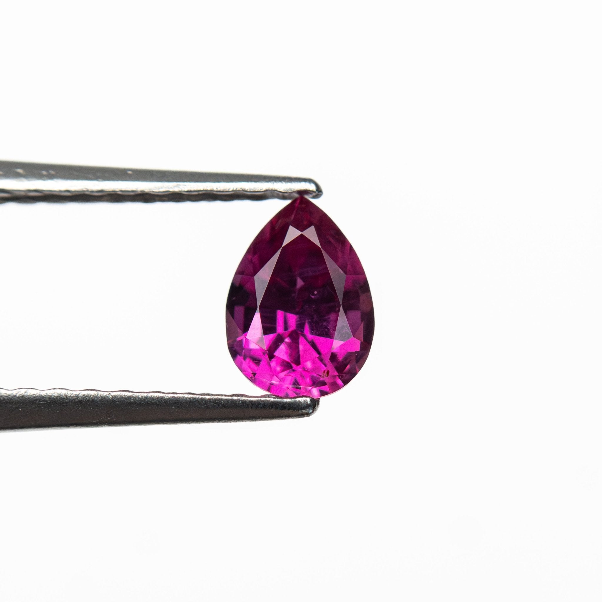 0.46ct 5.55x4.01x2.82mm Pear Brilliant Sapphire 27956 - 16 - MTD