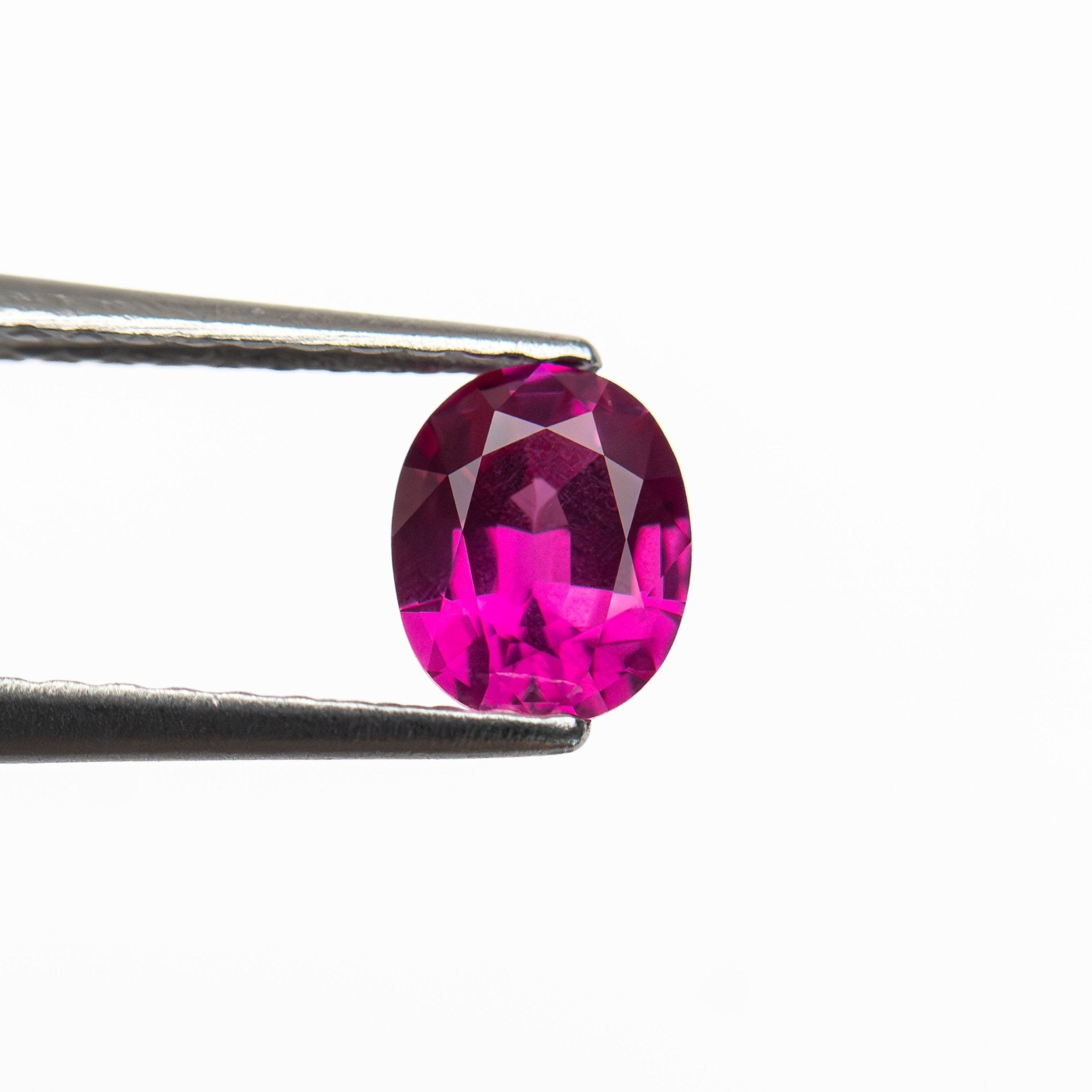 0.55ct 5.48x4.52x2.76mm Oval Brilliant Sapphire 27956 - 17 - MTD