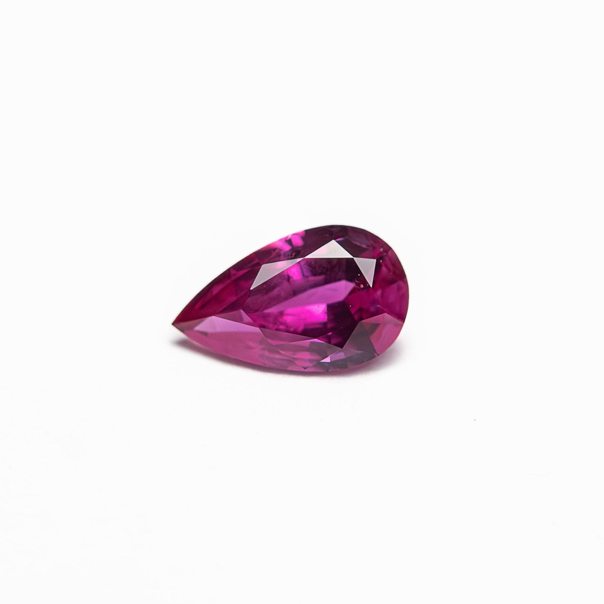 0.50ct 6.67x4.04x2.59mm Pear Brilliant Sapphire 27956 - 22 - MTD