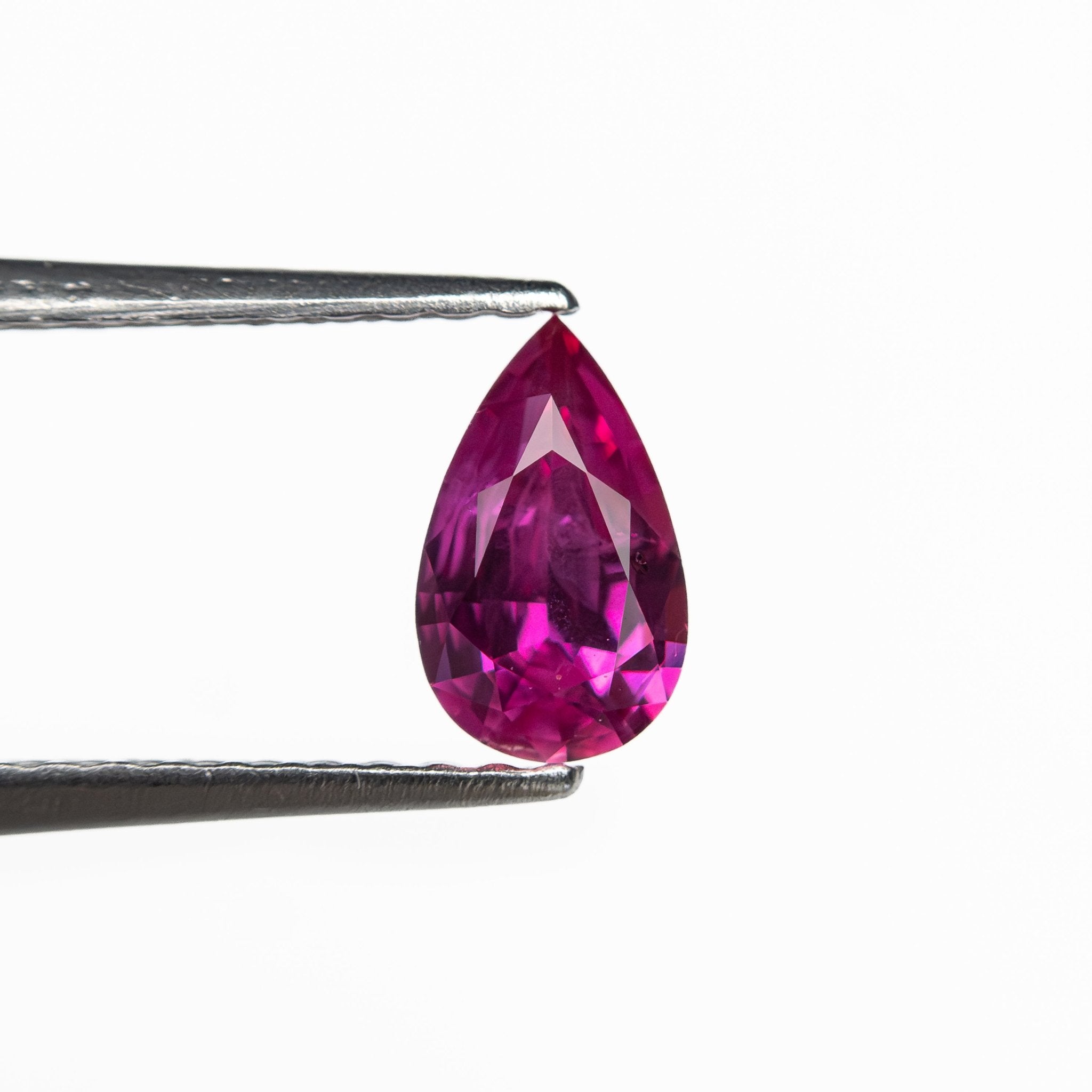 0.50ct 6.67x4.04x2.59mm Pear Brilliant Sapphire 27956 - 22 - MTD
