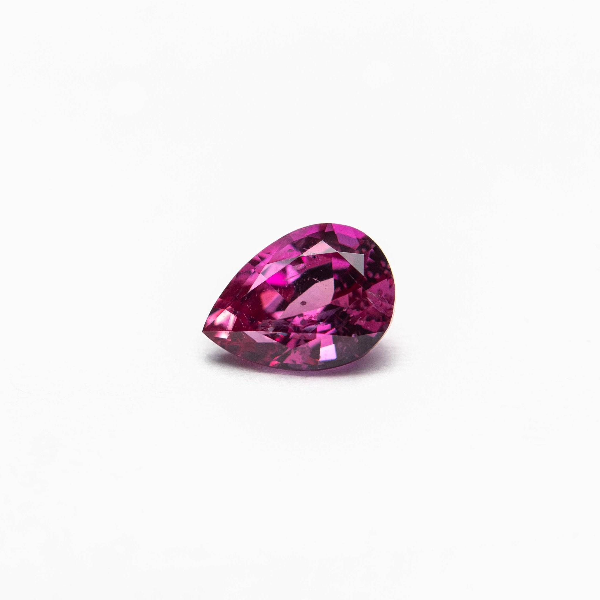 0.43ct 5.40x3.93x2.72mm Pear Brilliant Sapphire 27956 - 27 - MTD