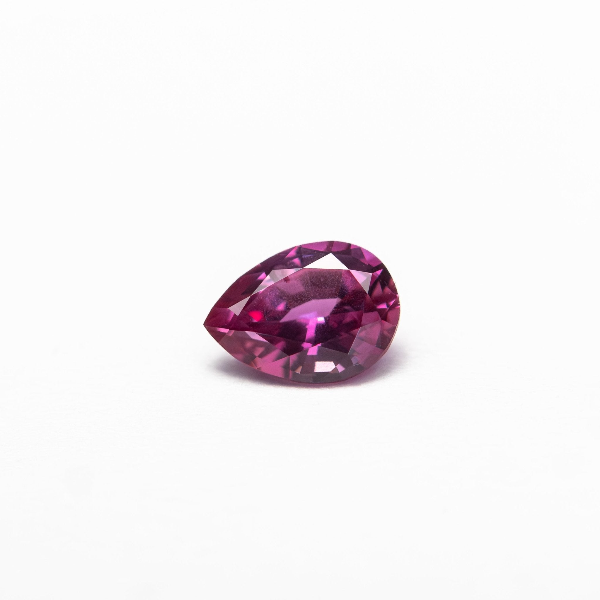 0.41ct 5.41x3.92x2.57mm Pear Brilliant Sapphire 27956 - 29 - MTD