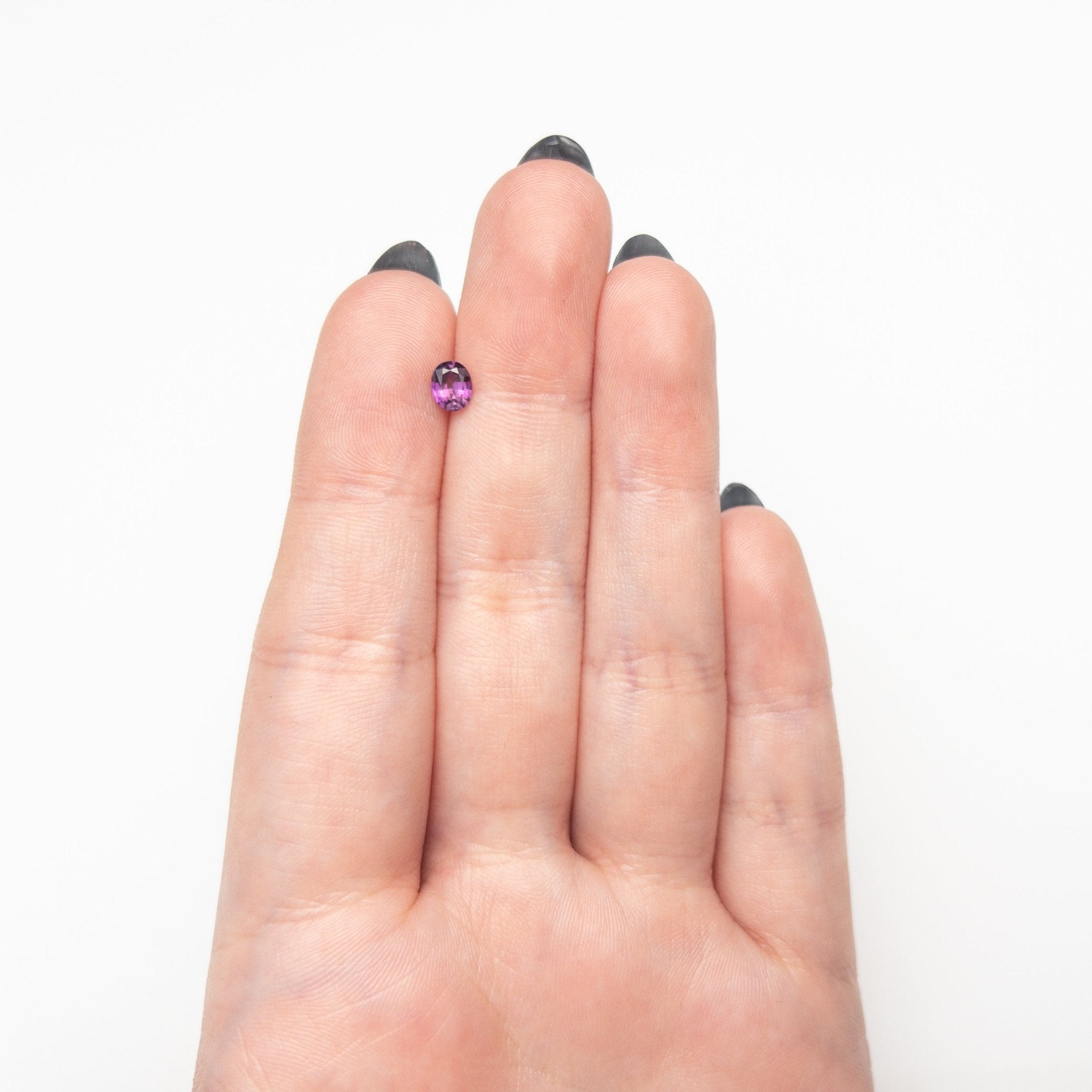 0.49ct 5.35x4.29x2.60mm Oval Brilliant Sapphire 27957 - 05 - MTD