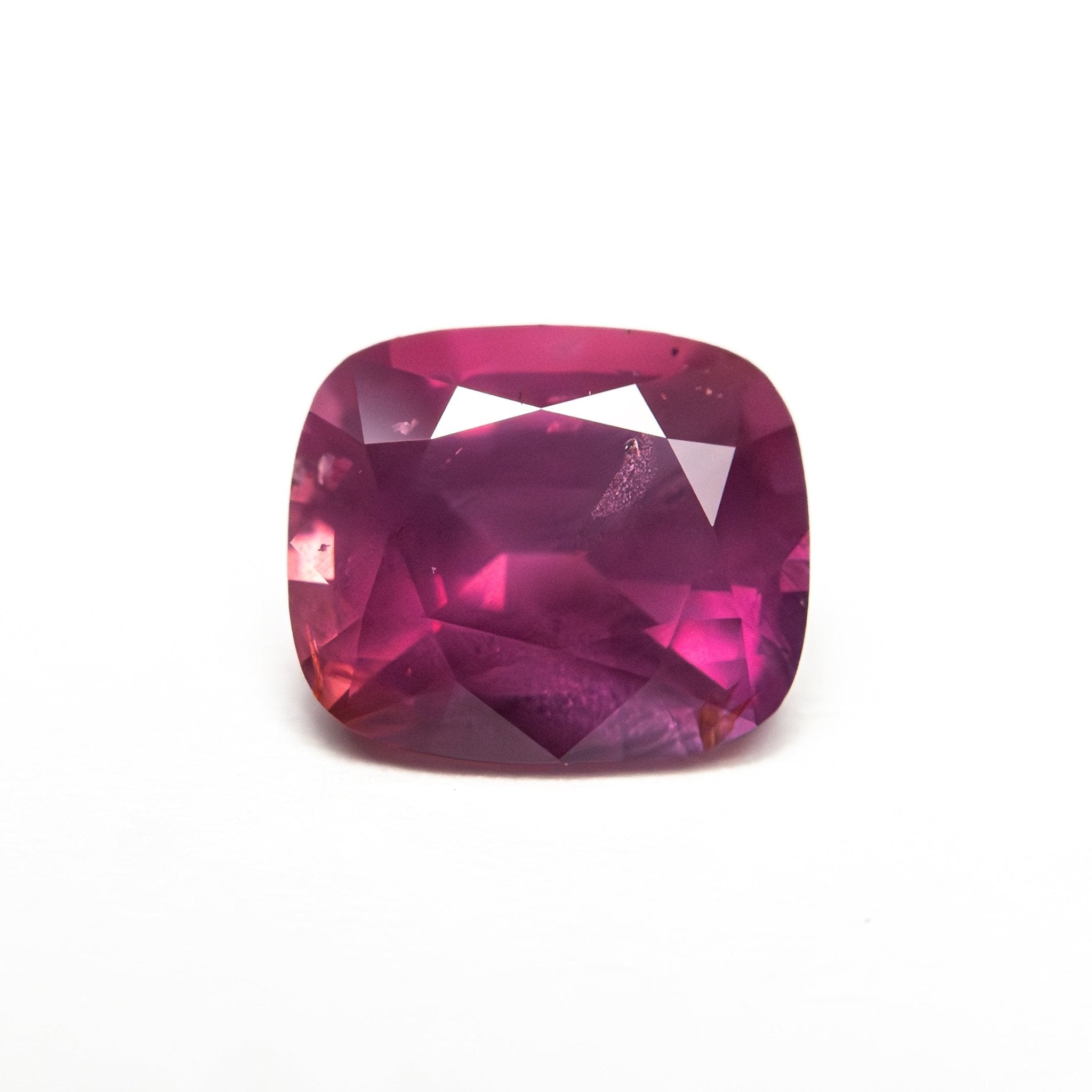 1.83ct 7.67x6.51x4.31mm Cushion Brilliant Sapphire 27957 - 12 - MTD