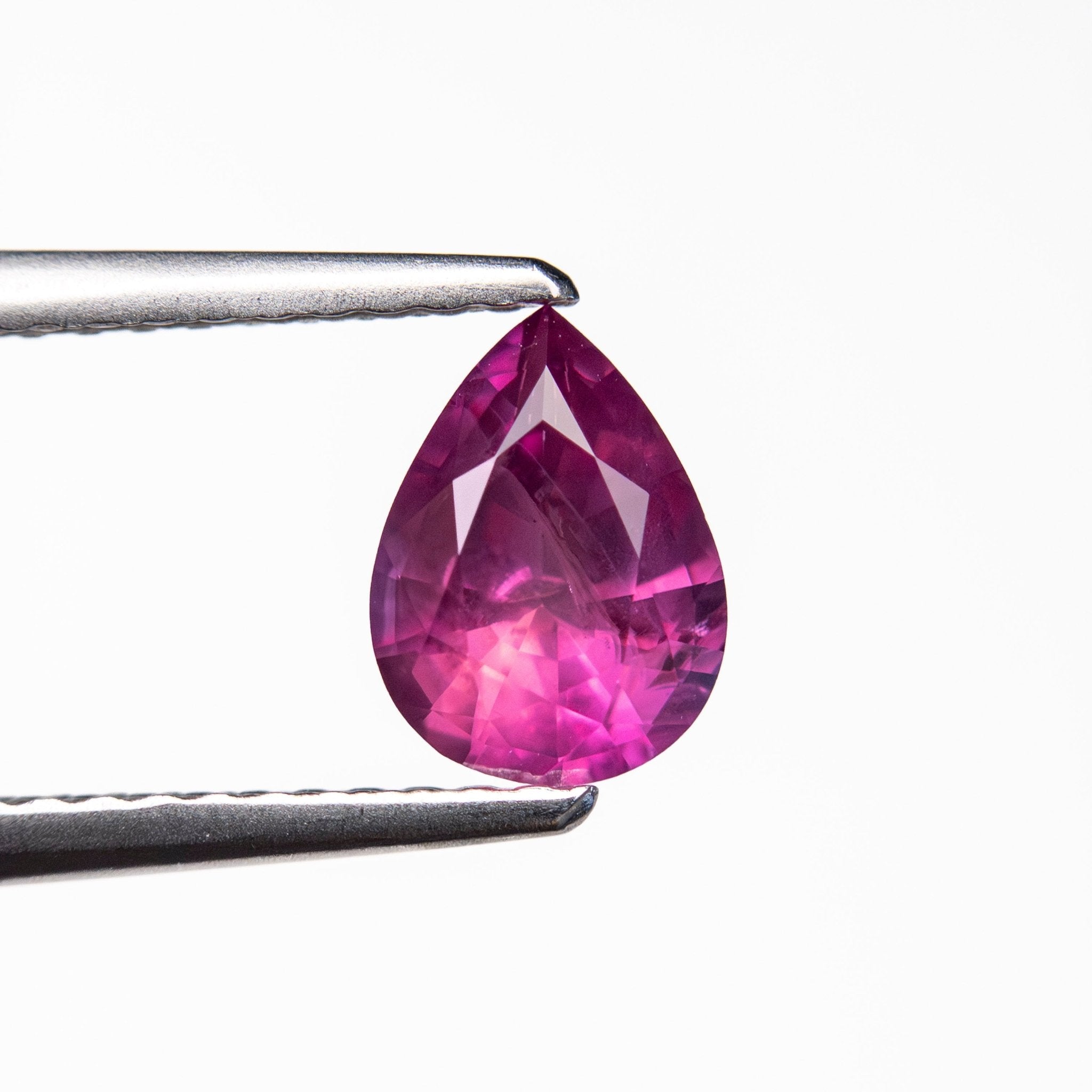 0.95ct 7.23x5.36x3.60mm Pear Brilliant Sapphire 27957 - 13 - MTD
