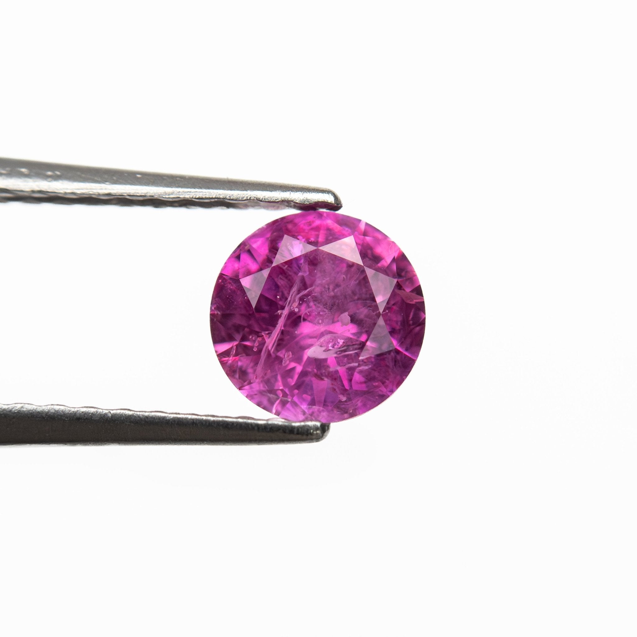 0.71ct 5.53x5.51x3.36mm Round Brilliant Sapphire 27957 - 23 - MTD