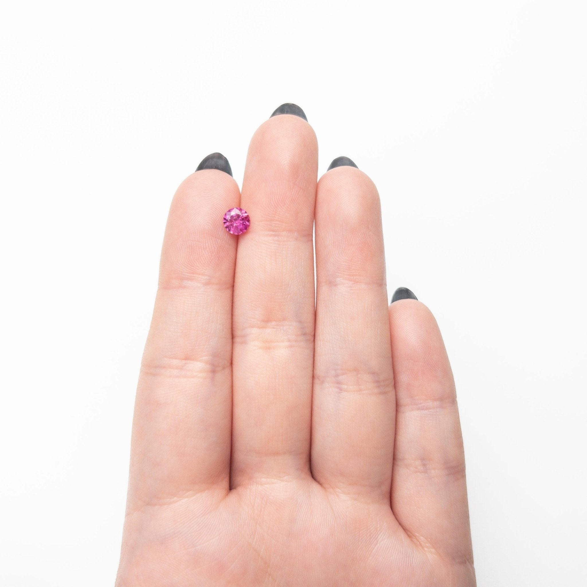 0.71ct 5.53x5.51x3.36mm Round Brilliant Sapphire 27957 - 23 - MTD