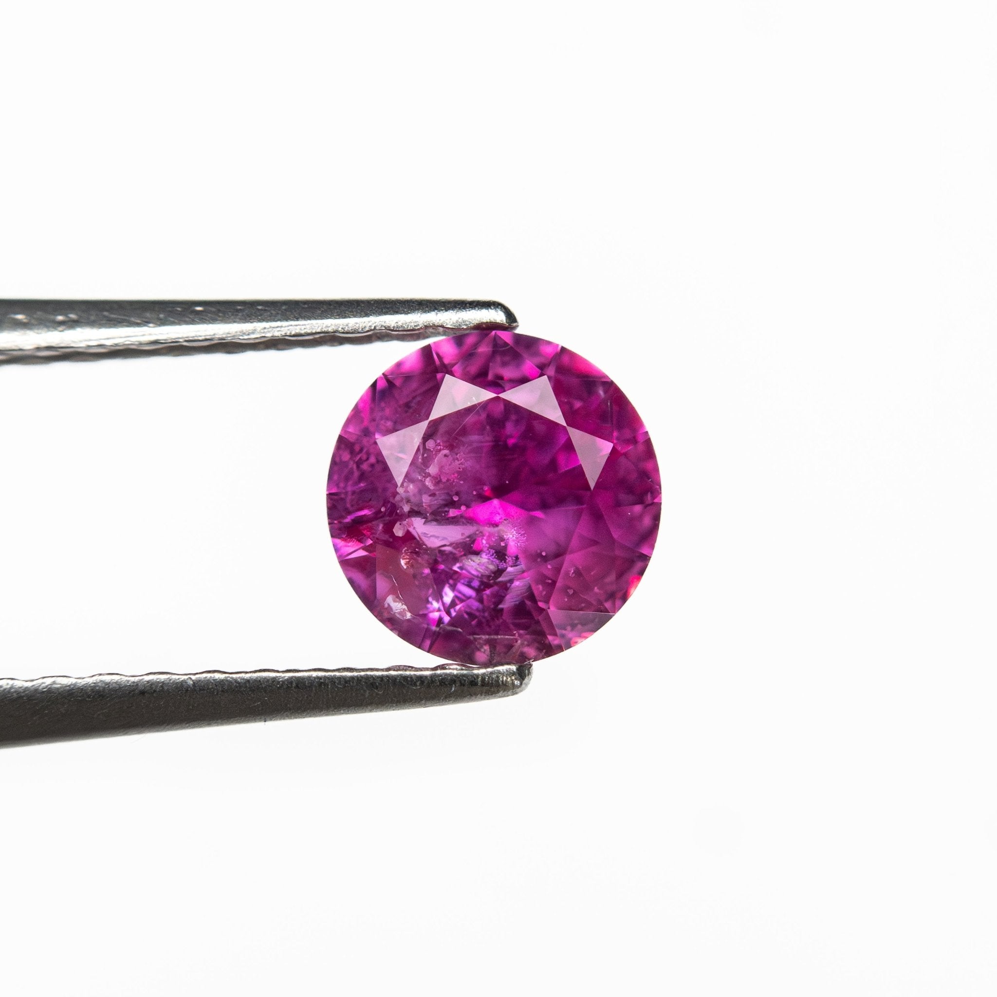 0.68ct 5.53x5.51x3.21mm Round Brilliant Sapphire 27957 - 26 - MTD