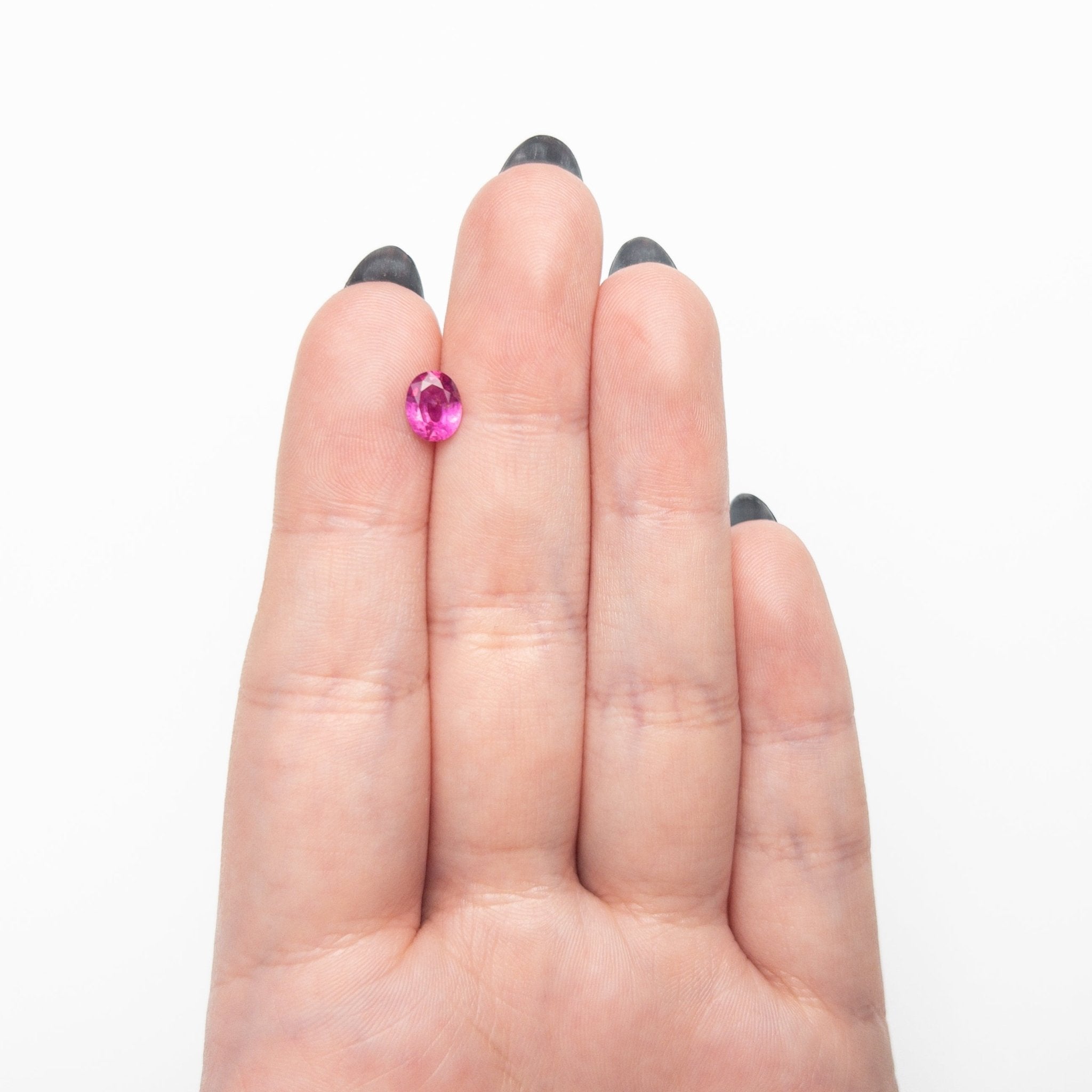 0.99ct 7.05x5.52x3.01mm Oval Brilliant Sapphire 27957 - 29 - MTD