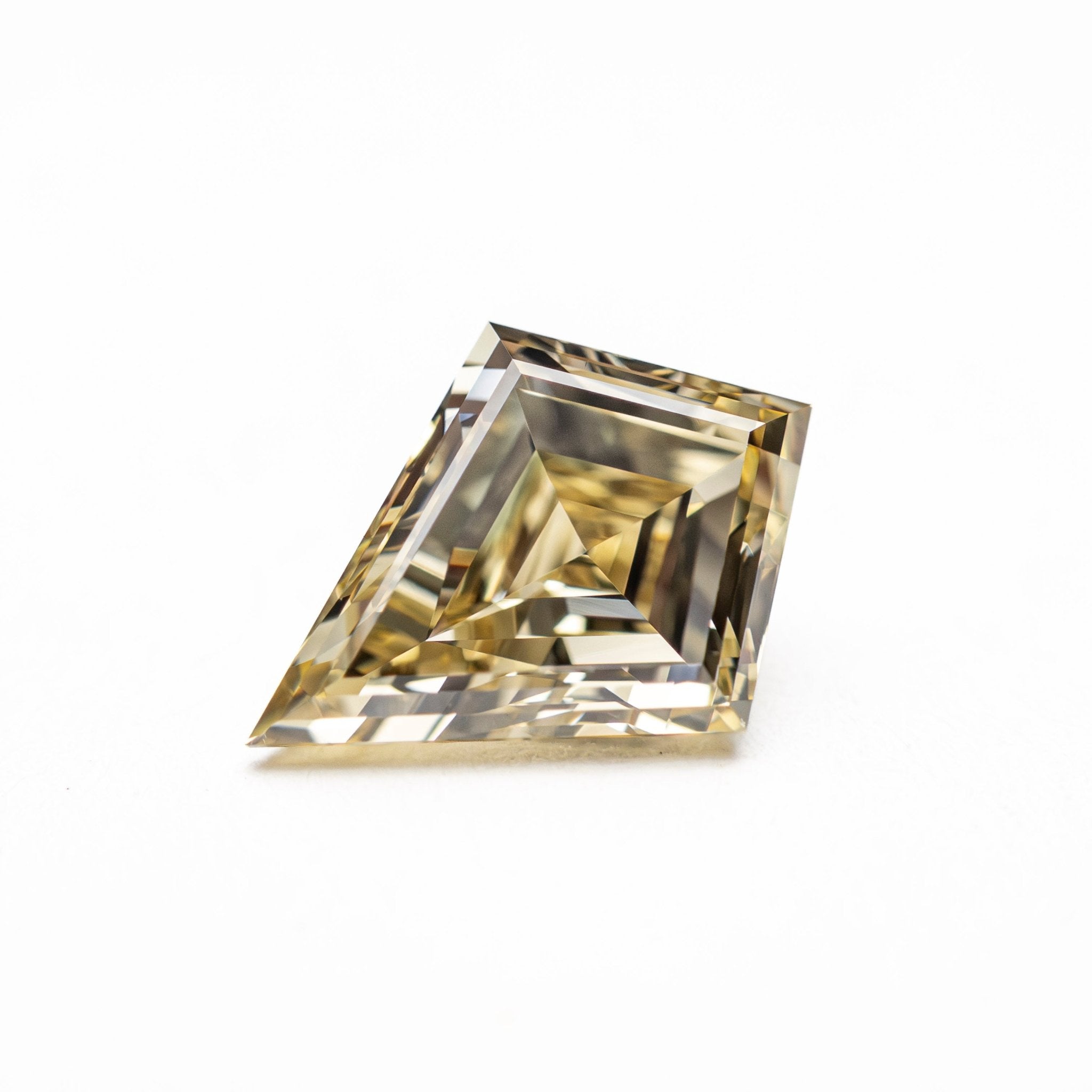 1.53ct 10.11x7.48x4.12mm VVS1 C5 Kite Step Cut 🇨🇦 27986-01 - MTD