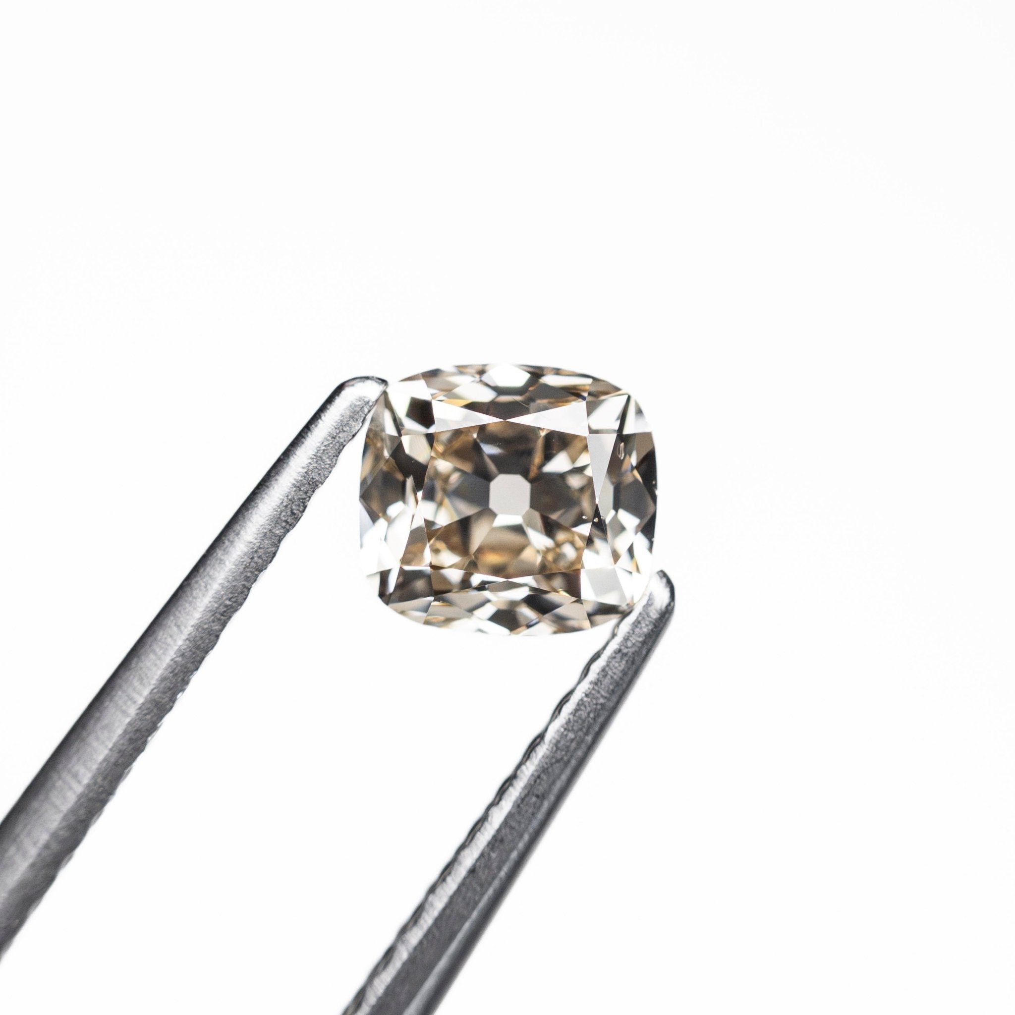 0.54ct 4.94x4.48x2.94mm SI2 C3 Modern Antique Old Mine Cut 🇨🇦 28001-01 - MTD
