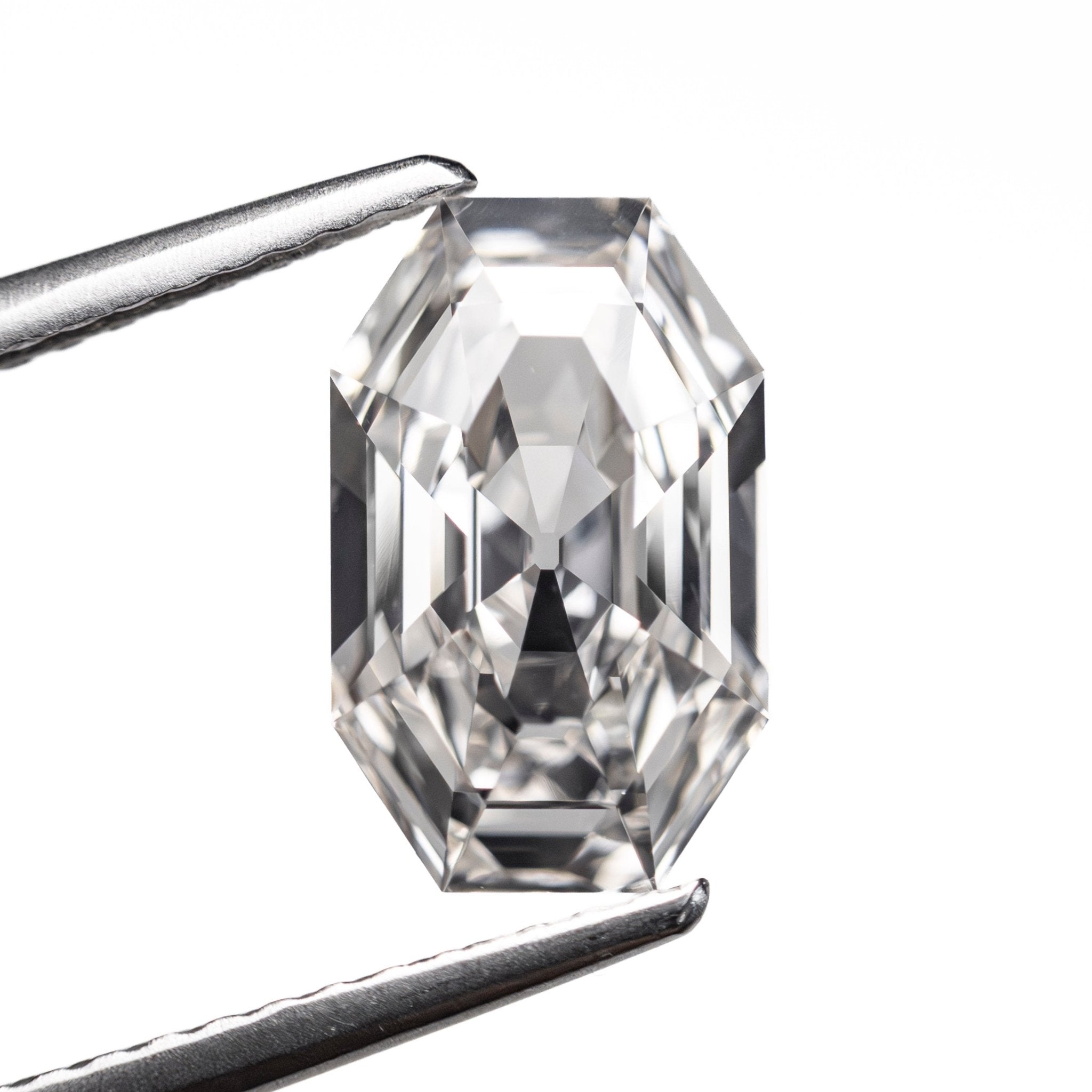1.80ct 10.43x6.50x3.53mm GIA VVS1 H Cut Corner Rectangle Step Cut 28011-01 - MTD