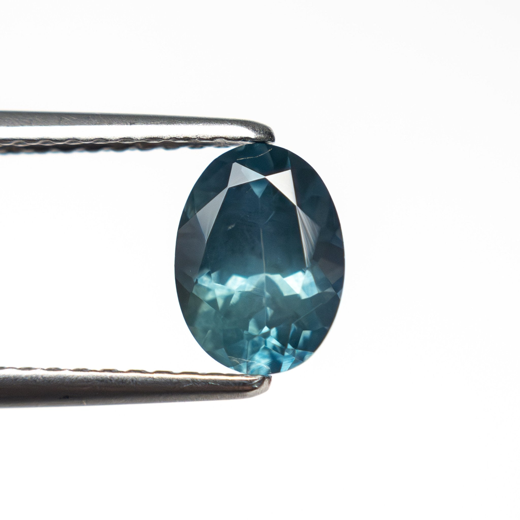 1.33ct 7.52x5.57x3.98mm Oval Brilliant Sapphire 28028-03 - MTD