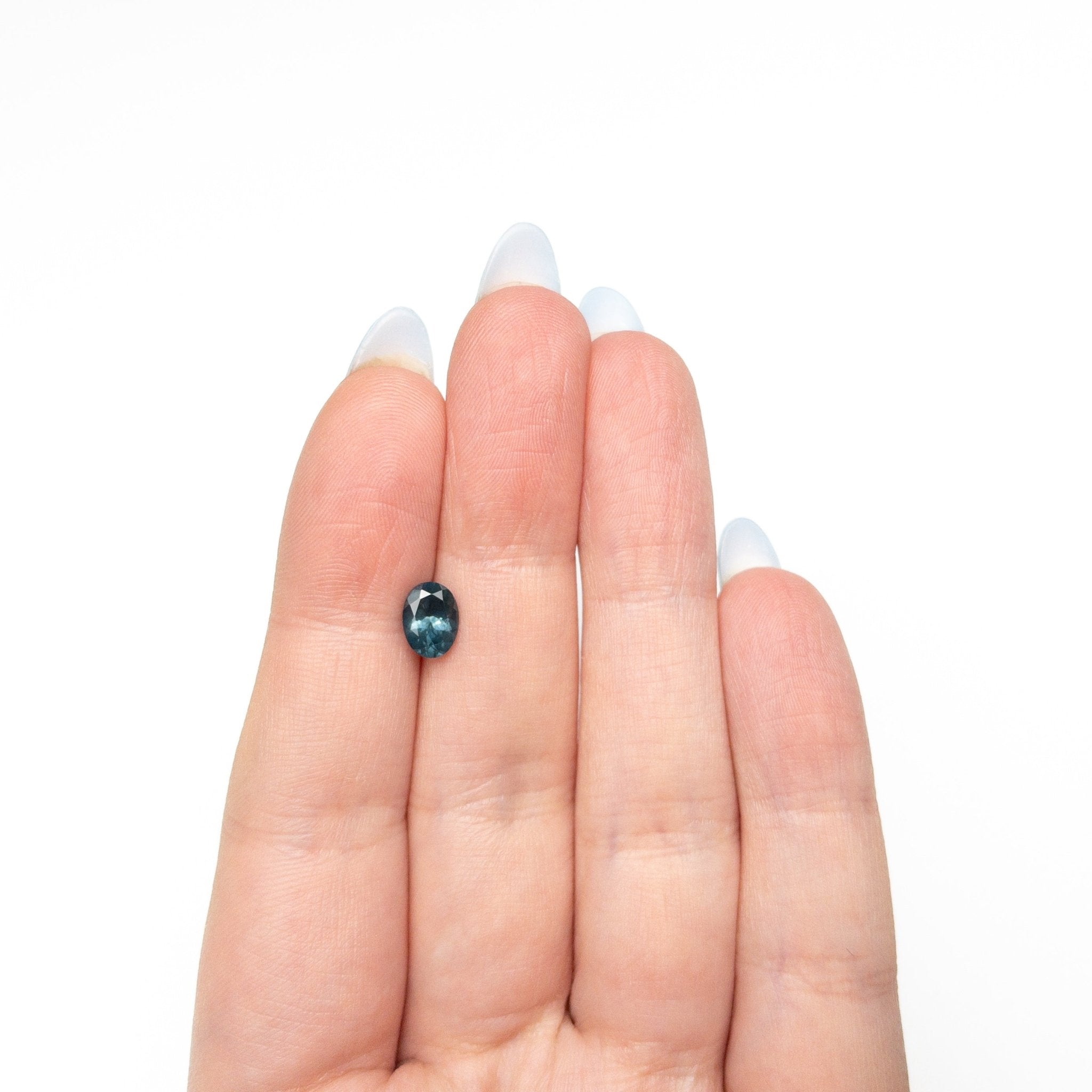 1.33ct 7.52x5.57x3.98mm Oval Brilliant Sapphire 28028-03 - MTD