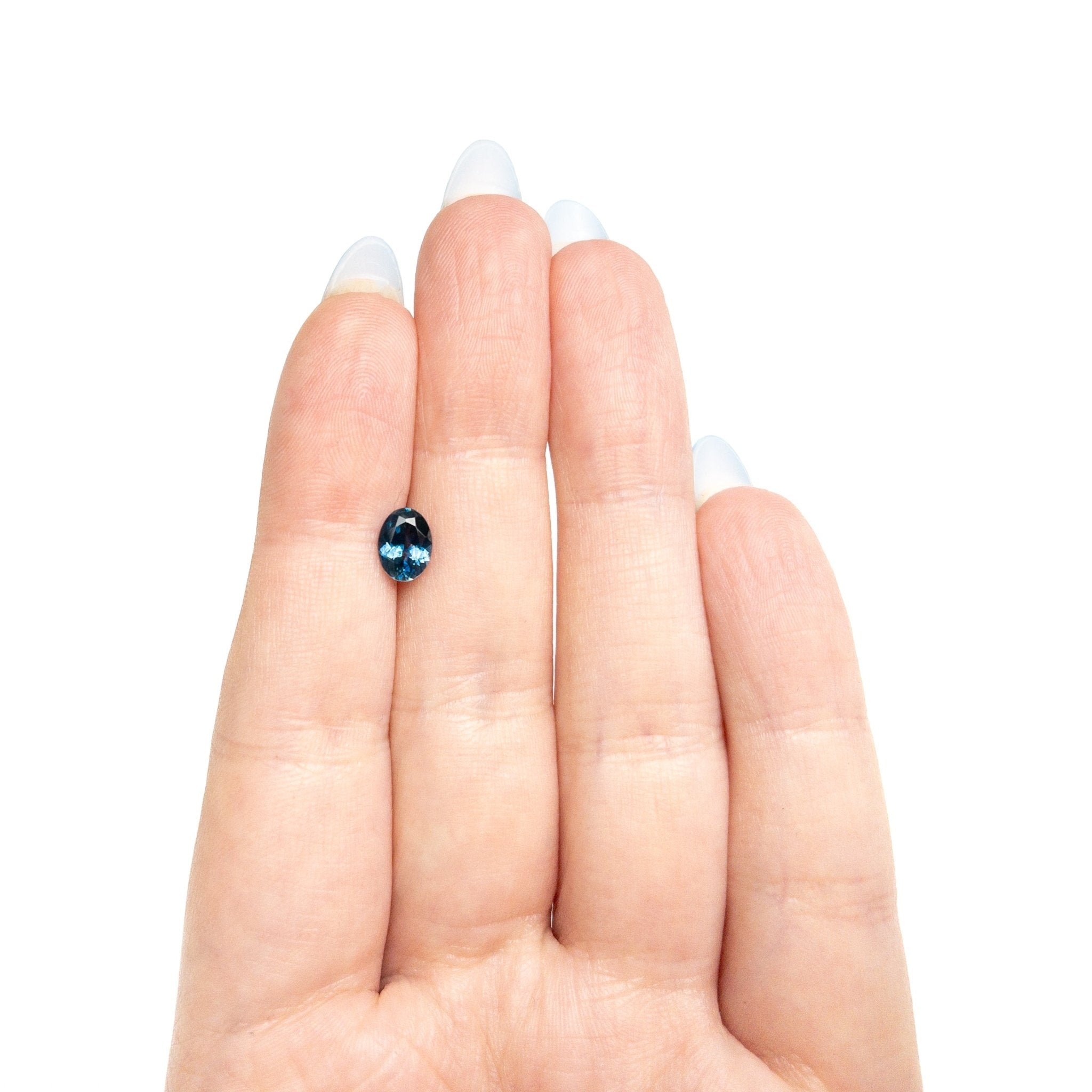 1.22ct 7.41x5.49x3.59mm Oval Brilliant Sapphire 28028-09 - MTD