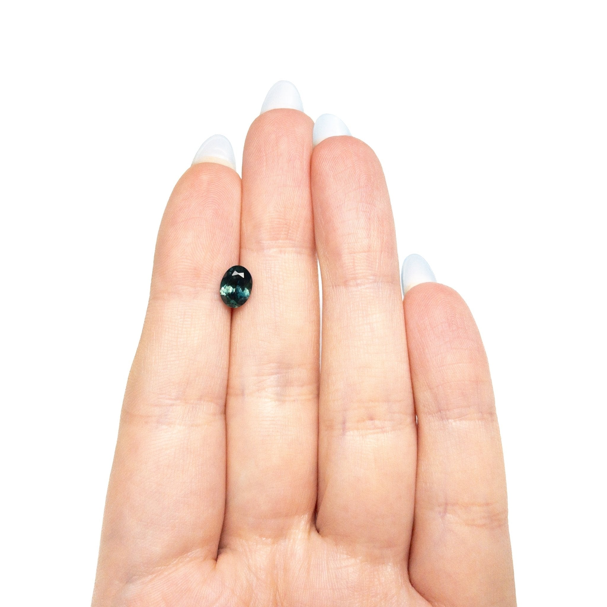 1.33ct 7.59x5.56x3.77mm Oval Brilliant Sapphire 28028-20 - MTD