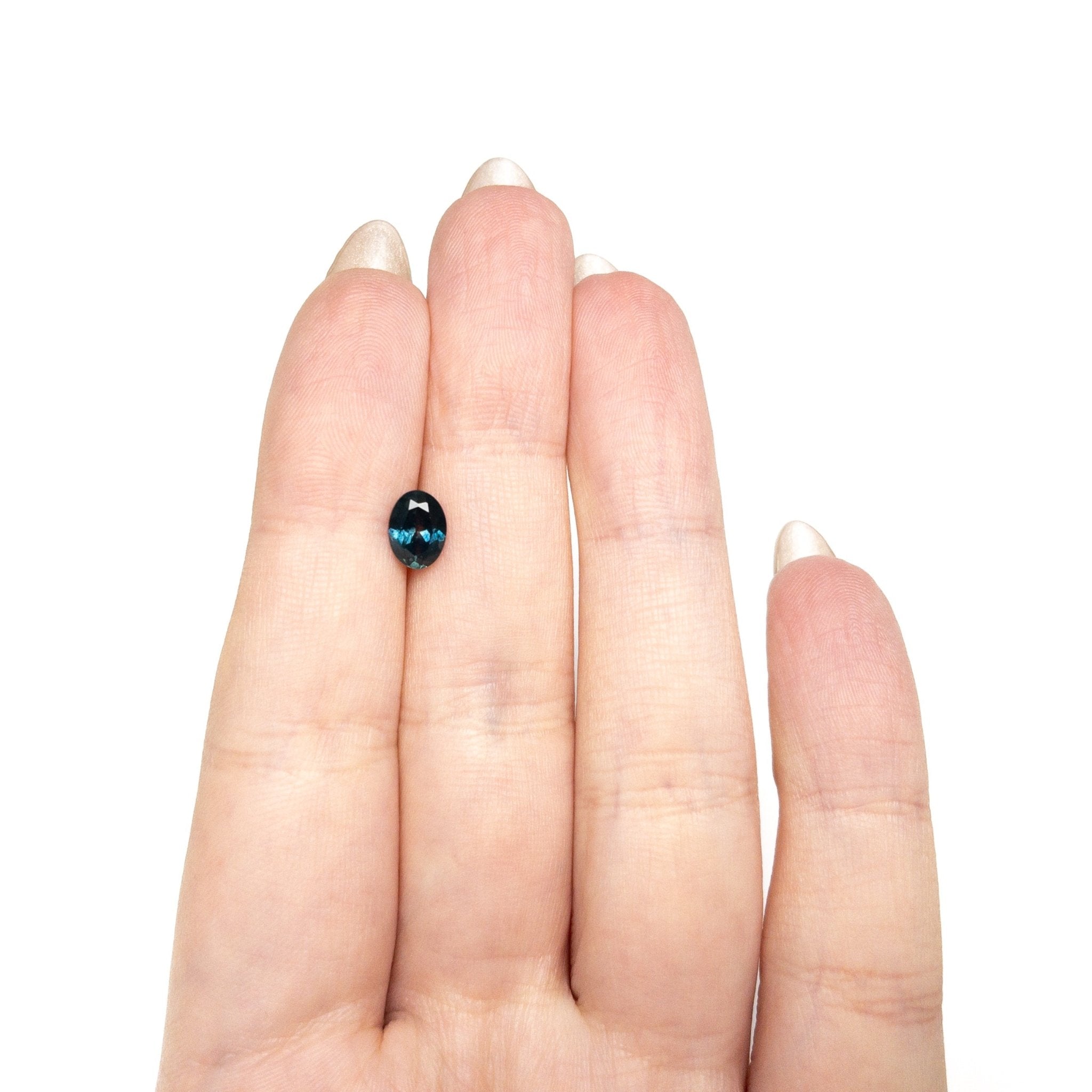 1.28ct 7.44x5.47x3.72mm Oval Brilliant Sapphire 28028-25 - MTD