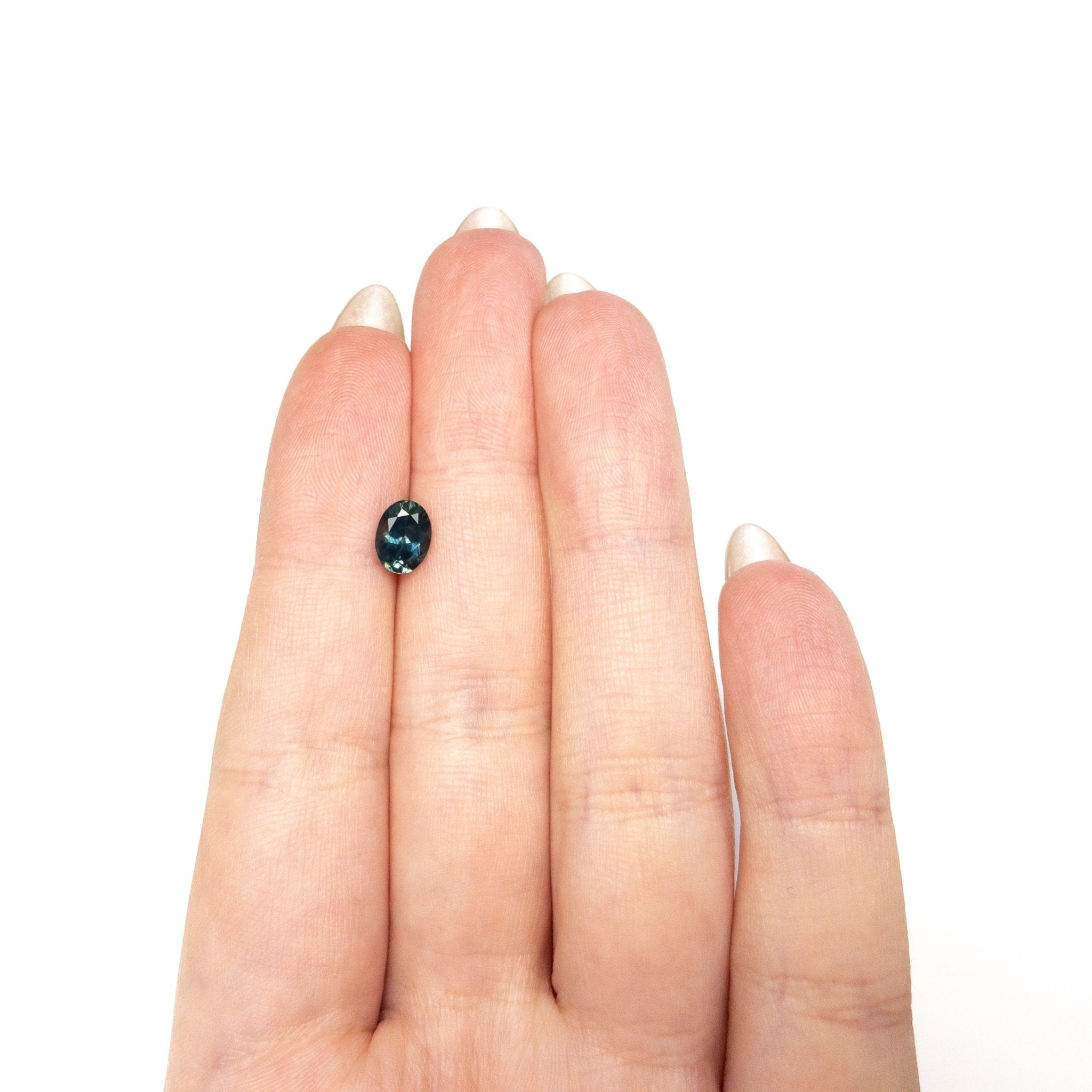 1.32ct 7.38x5.57x4.01mm Oval Brilliant Sapphire 28028-27 - MTD