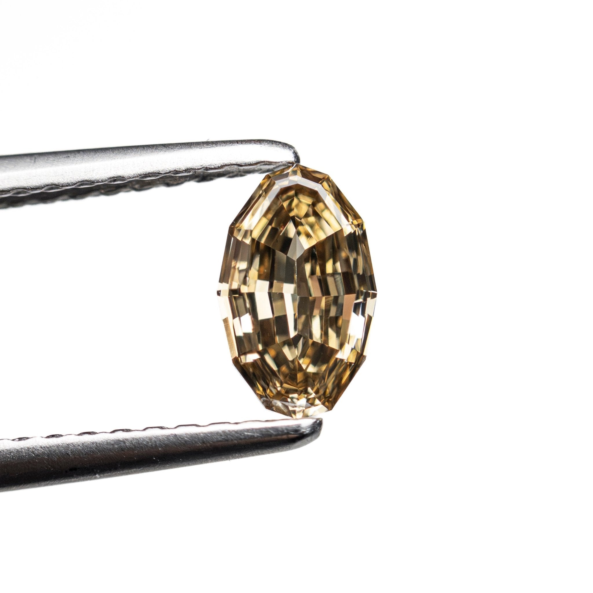 0.49ct 6.72x4.18x2.26mm SI1 C5 Geo Oval Step Cut 🇿🇦 28060-02 - MTD