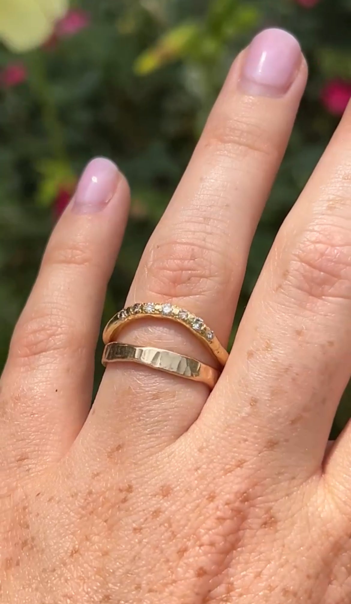 Golden Oak Hammered Gold Women's Wedding Band - MTD
