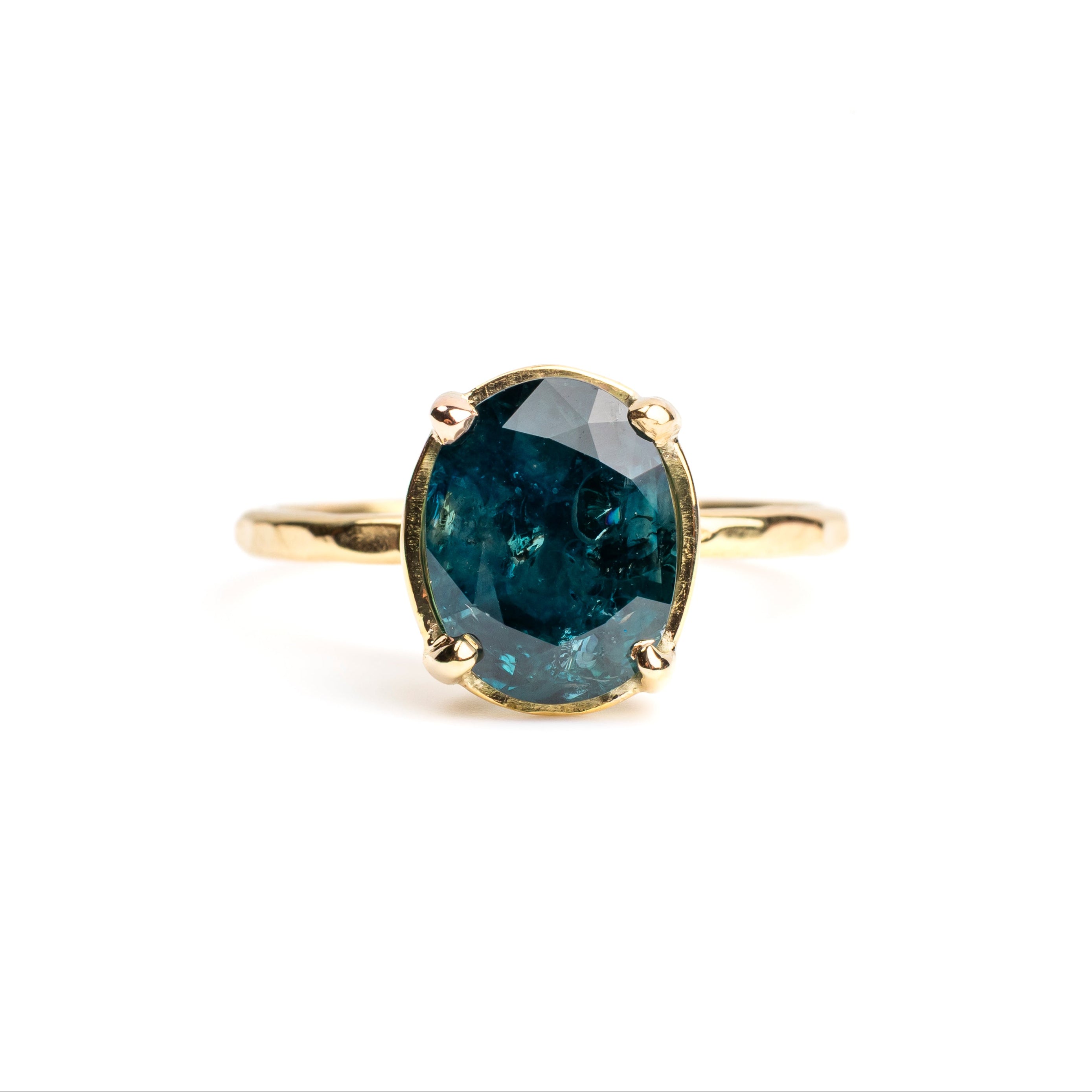 blue stone oval ring
