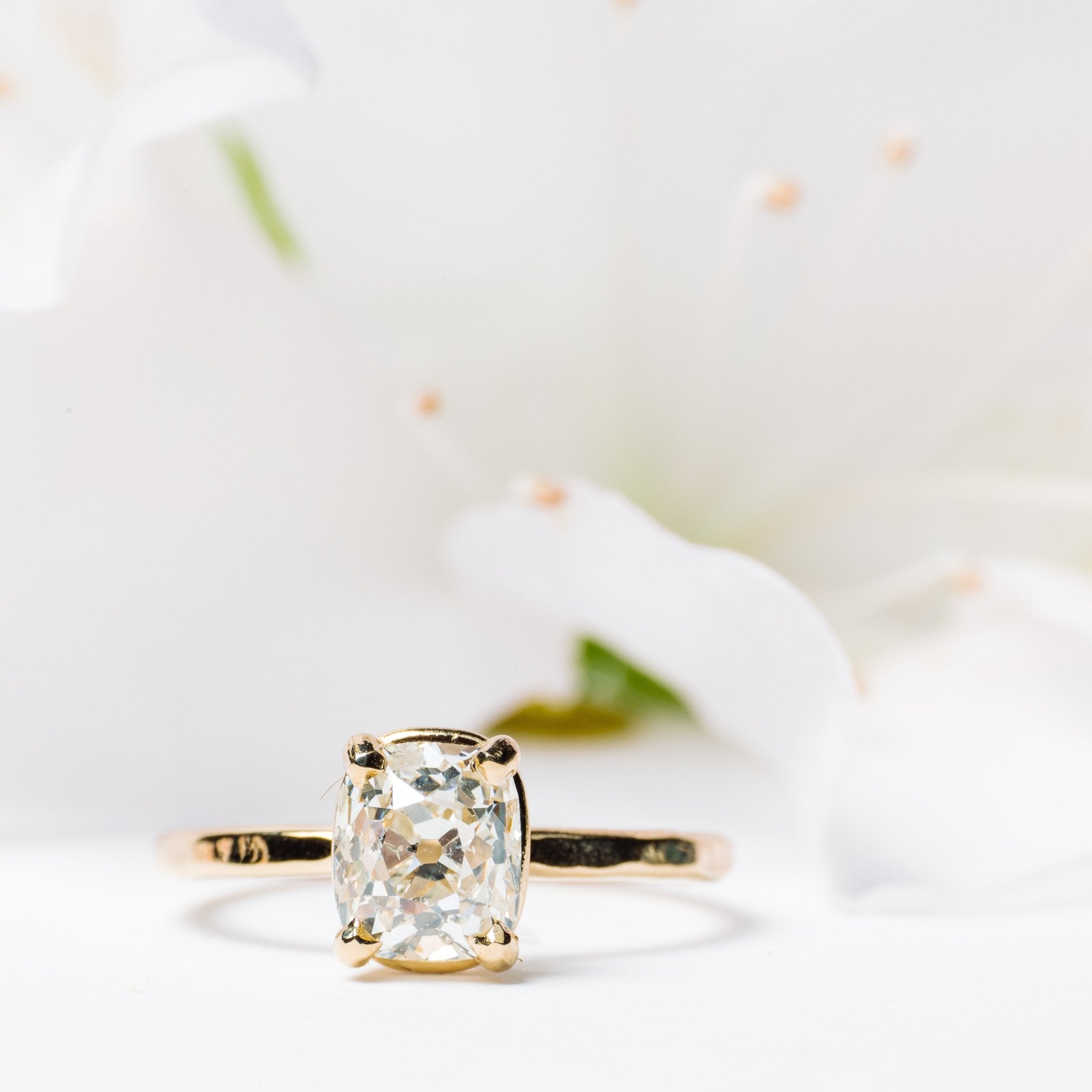 Kelce Vintage Old Mine Cut Elongated Cushion Cut Diamond Engagement Ring with Hammered Band - MTD