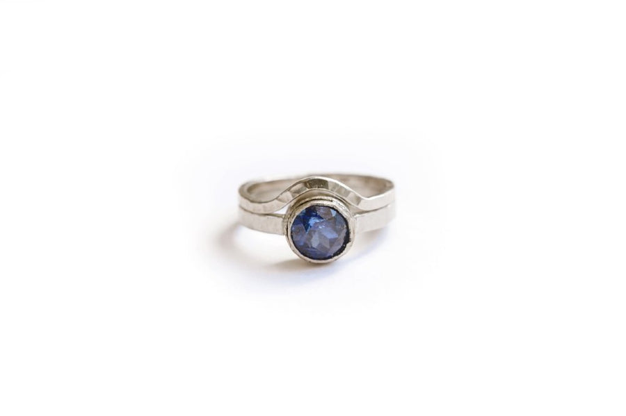 Twilight | Blue Sapphire Engagement Ring Set Hammered 18k White Gold - Melissa Tyson Designs