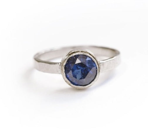 Twilight | Blue Sapphire 18k Hammered White Gold Engagement Ring - Melissa Tyson Designs