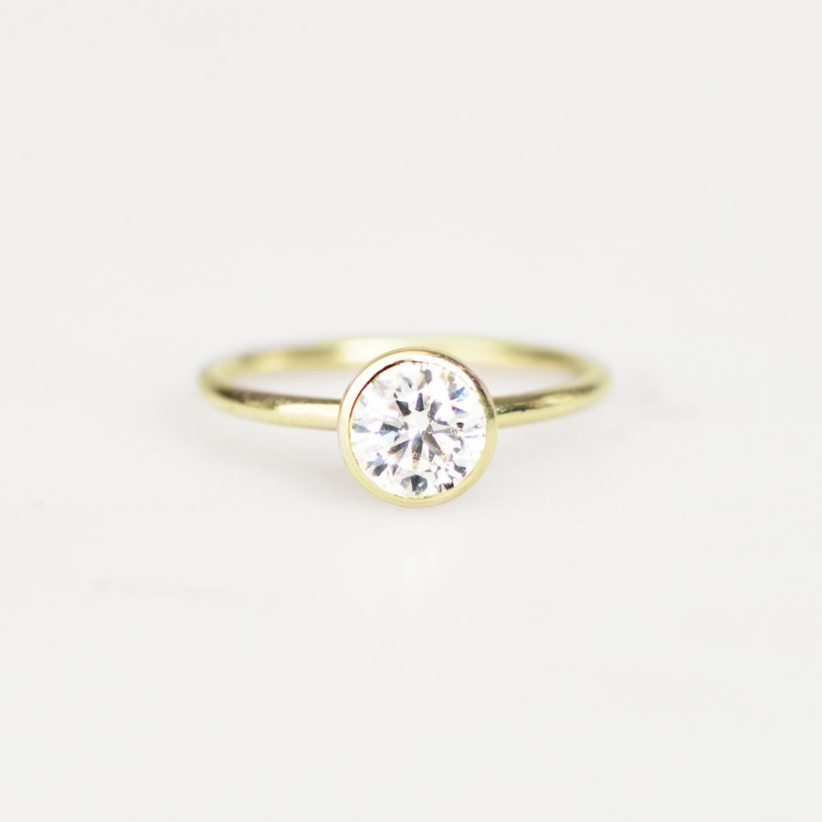 Lydia | 1ct Brilliant Cut Moissanite Engagement Ring - MTD