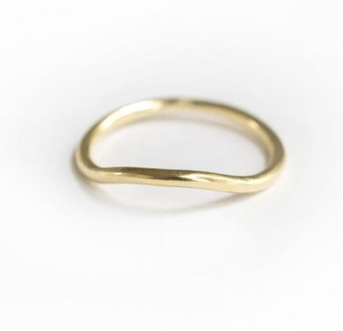 Smooth Curve Band | 18k Curved Wedding Band - Melissa Tyson Designs