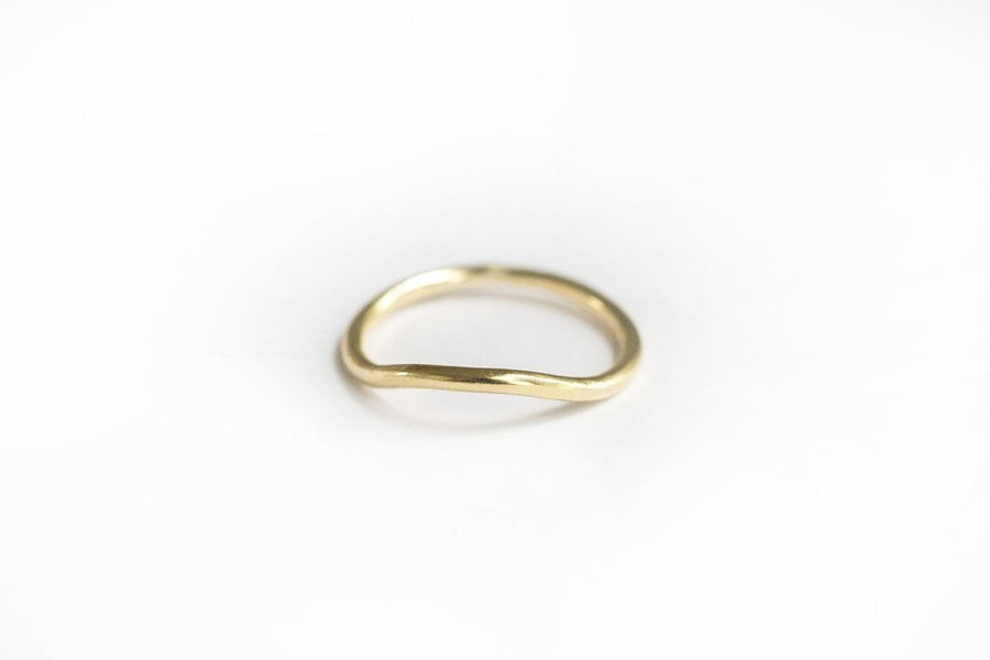 Smooth Curve Band | 18k Curved Wedding Band - Melissa Tyson Designs