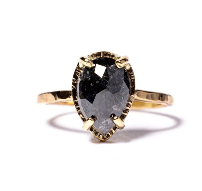 Gabriella | 2.9ct Grey Diamond Hammered Golden Halo - MTD