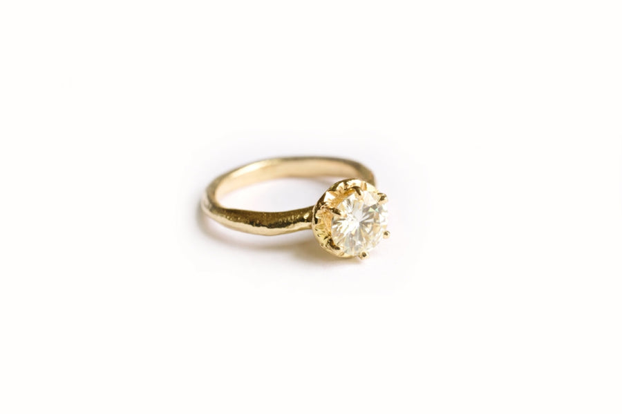 Leo | Moissanite Hammered Gold Engagement Ring Set - Melissa Tyson Designs