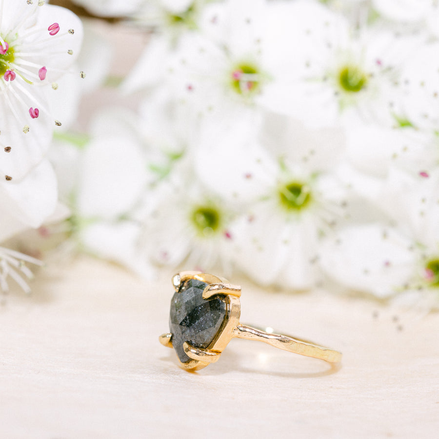 Simone Large Gray Pear Diamond Low Profile Prong Setting Hammered Gold Band - MTD