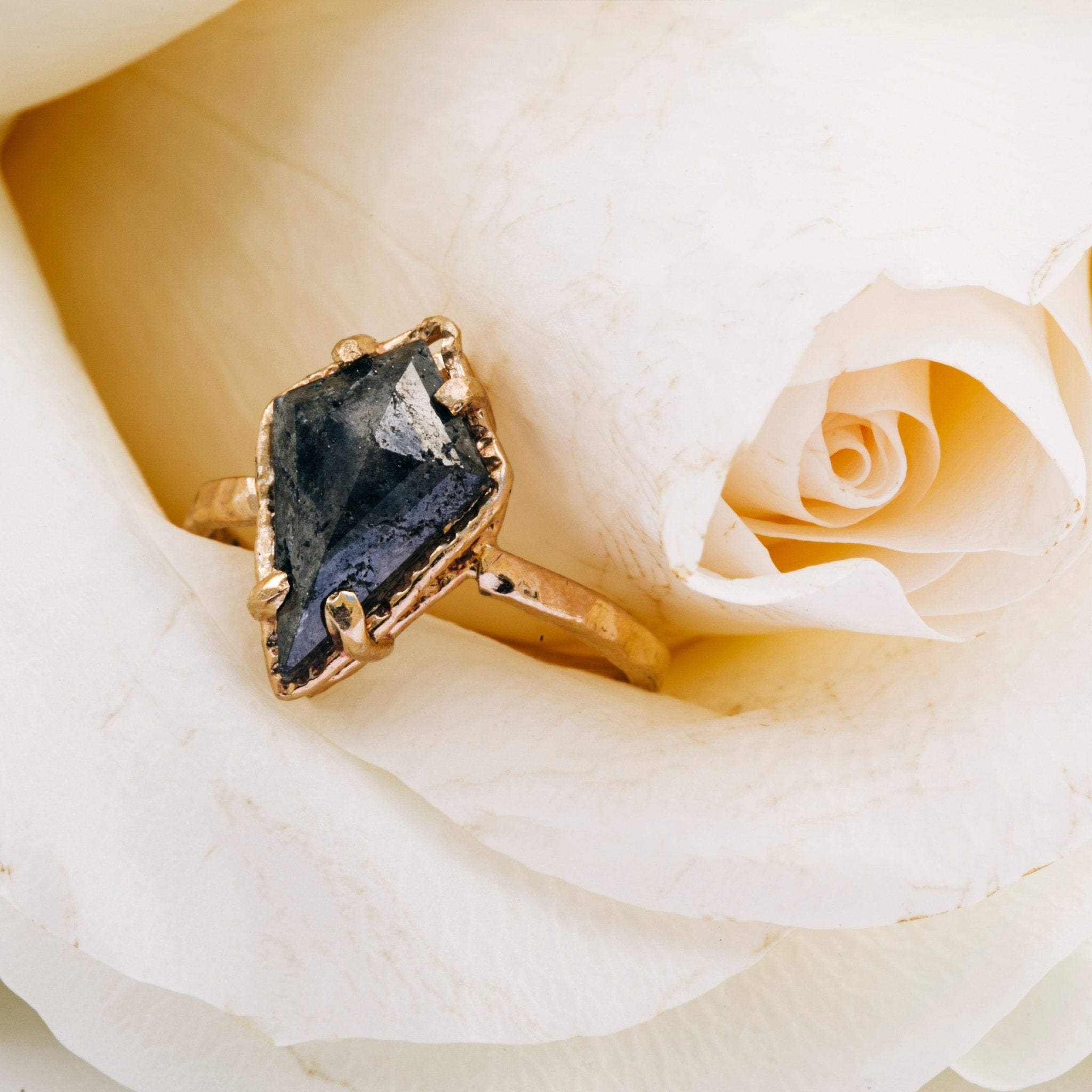 Kite 2 | Diamond Engagement Ring - MTD