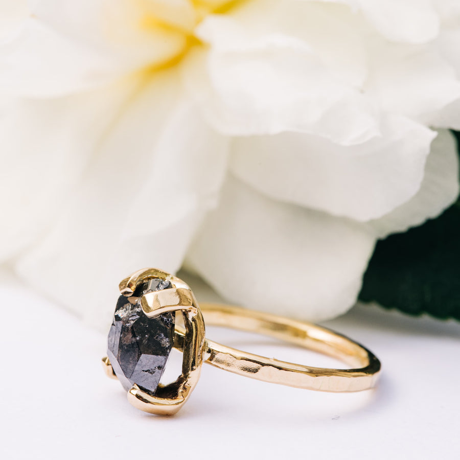 Mimi | Rustic Faceted Gray Diamond 2.75ct Hammered 18k Yellow Gold Engagement Ring - MTD
