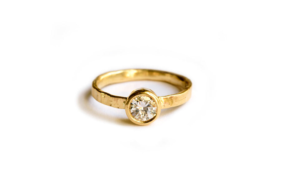 Diadem | Diamond Bezel Engagement Ring in 14k Hammered Gold - Melissa Tyson Designs