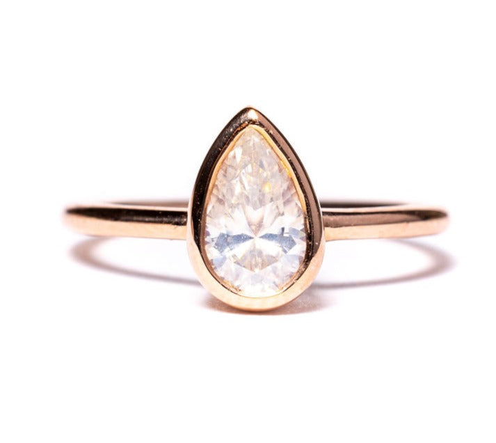 Rosemary | 1.5ct Pear Moissanite Engagement Ring 14k Rose Gold - MTD